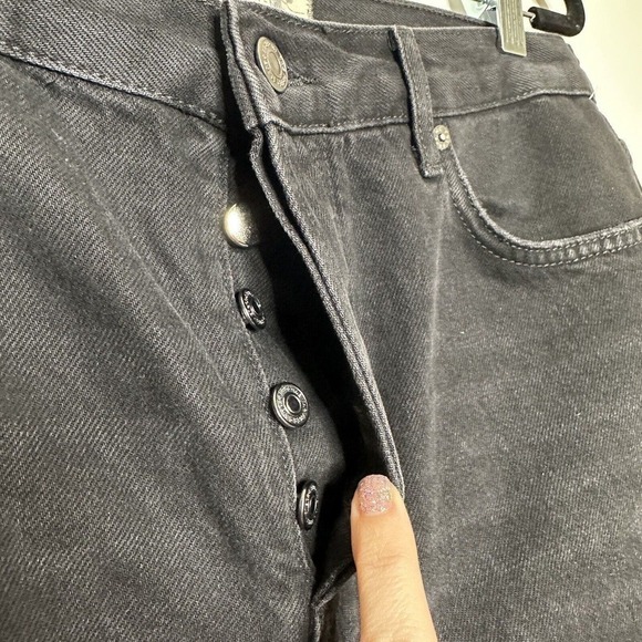 NWOT We The Free Maggie Mid-Rise Cropped Distressed Jeans Women Black SZ 29 - Picture 5 of 6